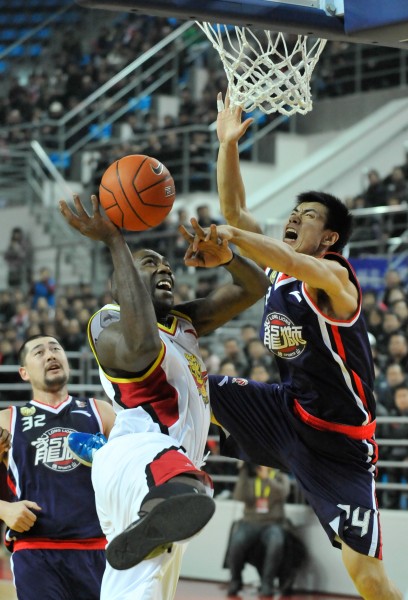 调整中场配 调整中场配