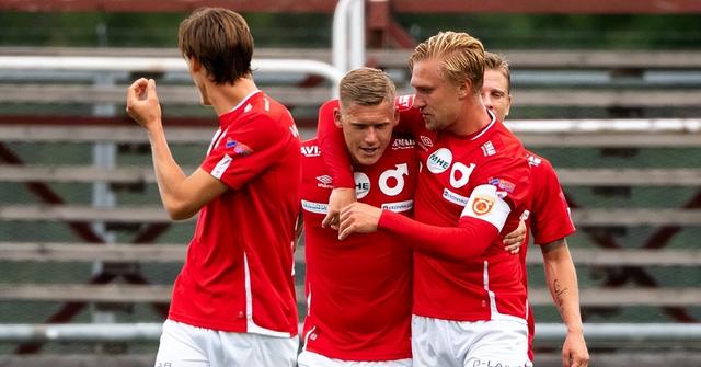 年吸引来自 年吸引来自